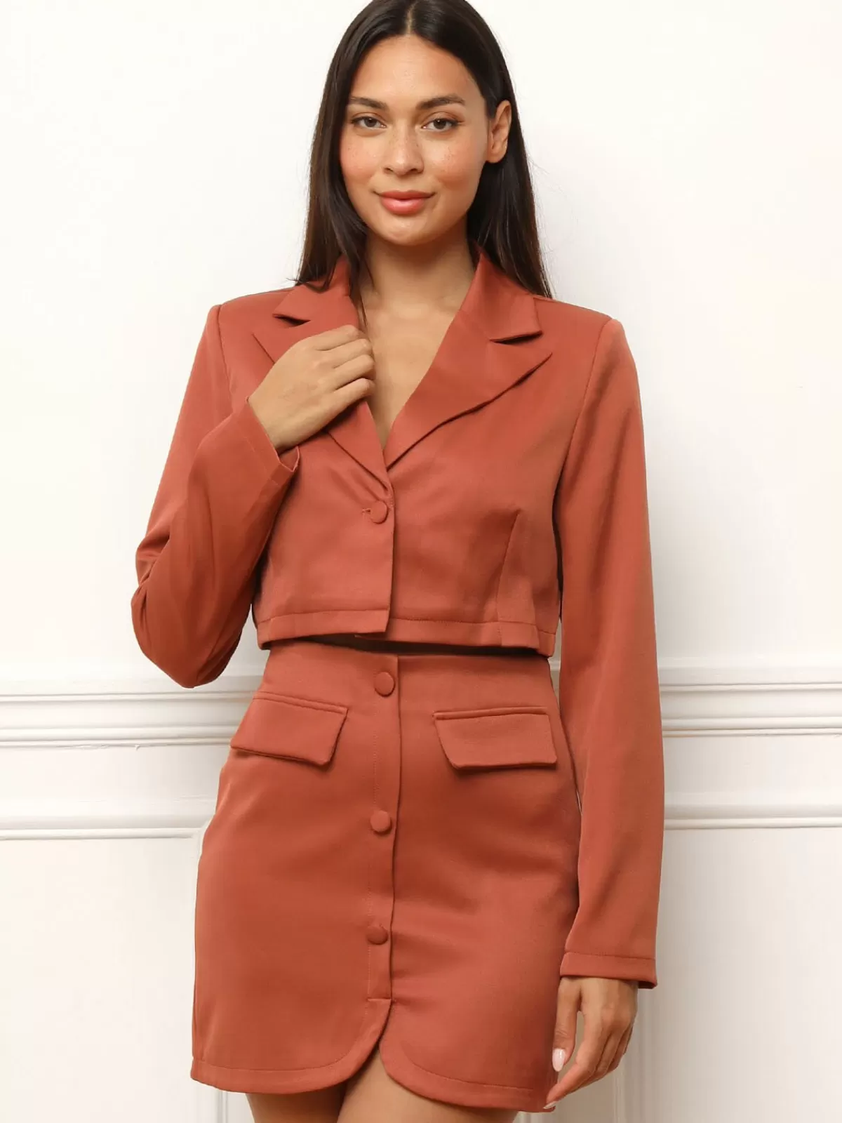 La Modeuse Business Collection | Grandes Tailles (44 Et +)*Blazer court avec col à revers