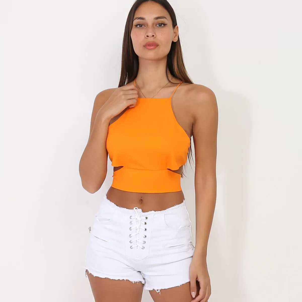 La Modeuse Tops, T-shirts*Crop top cut out à laçage