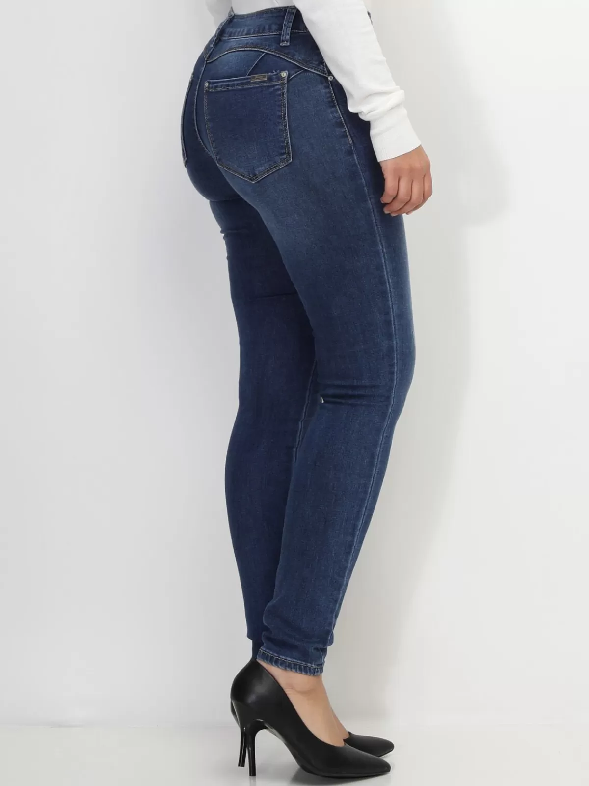 La Modeuse Best Sellers De La Modeuse | Les Basiques*Jeans skinny push-up avec éraflures