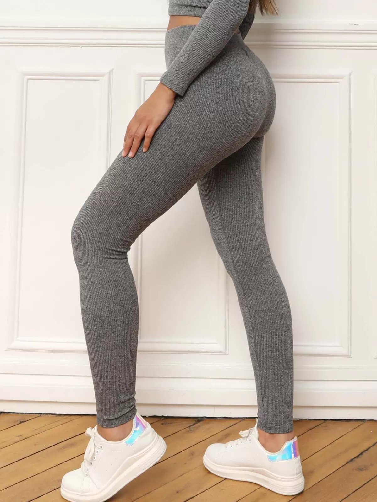 La Modeuse Sport | Les Basiques*Legging côtelé basique