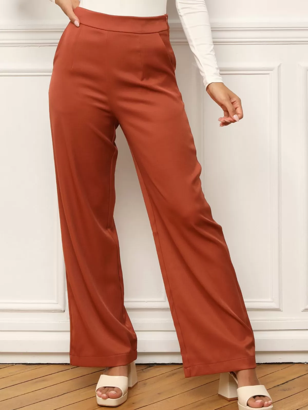 La Modeuse Business Collection | Les Basiques*Pantalon de tailleur à coupe droite