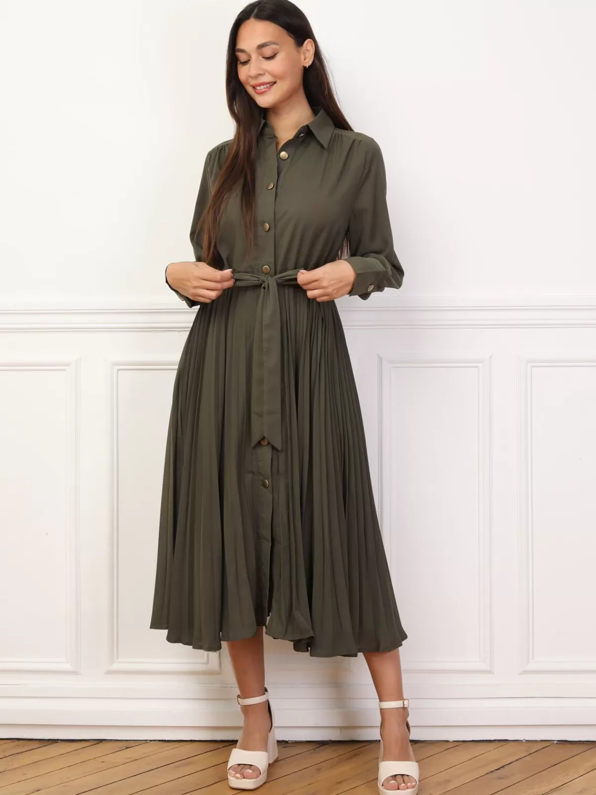 La Modeuse Best Sellers De La Modeuse | Business Collection*Robe chemise plissée et ceinturée