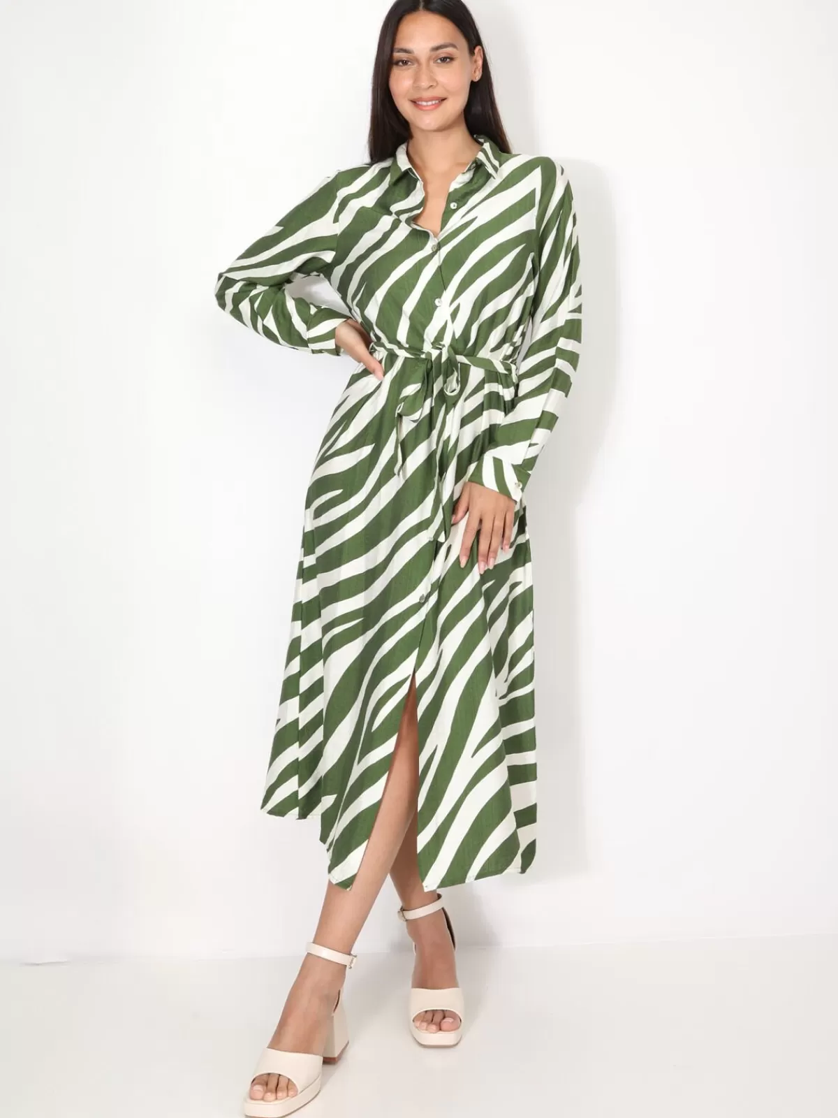 La Modeuse Robes | Robes Chemises*Robe chemise texturée à motif zébré